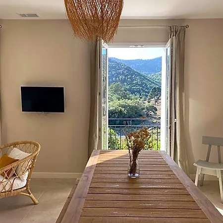 Aparthotel L'aiglon 3*